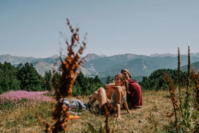 Couple de randonneur qui font une pause - Balkan Trail - trek